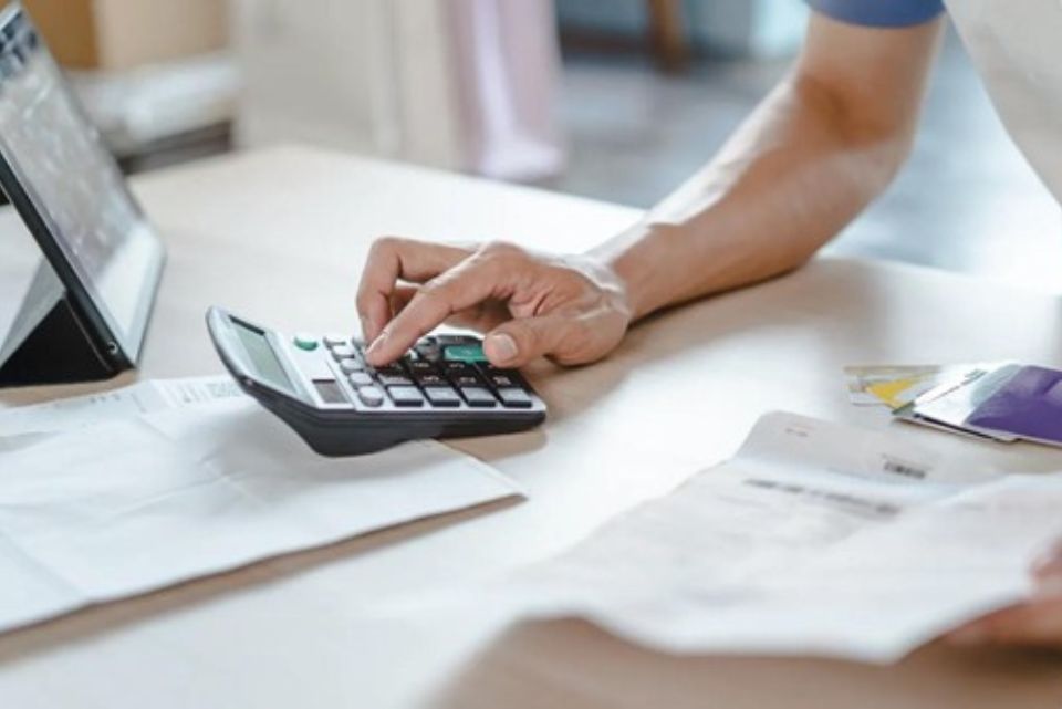 Five checks for calculating and assessing an urgent borrowing amount